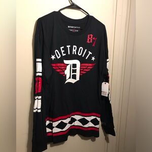 Momentous Black Detroit Graphic Long Sleeve Shirt Size XL NWT